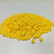 Load image into Gallery viewer, MAHITOI ™ 1000 Opaque Lemon Beads
